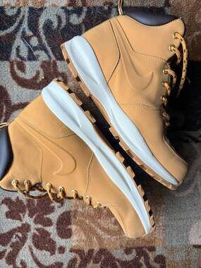 Nike Manoa Leather Boots Haystack Wheat Velvet Brown 454350-700 Men's Size 10
